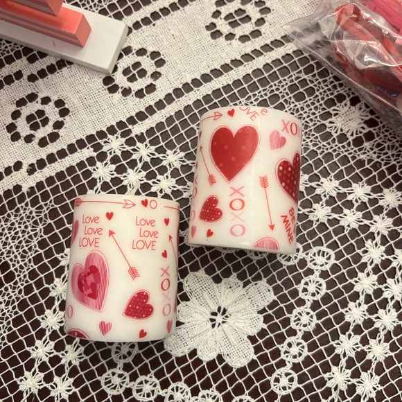 Valentine’s Day decorations - Picture 6 of 16